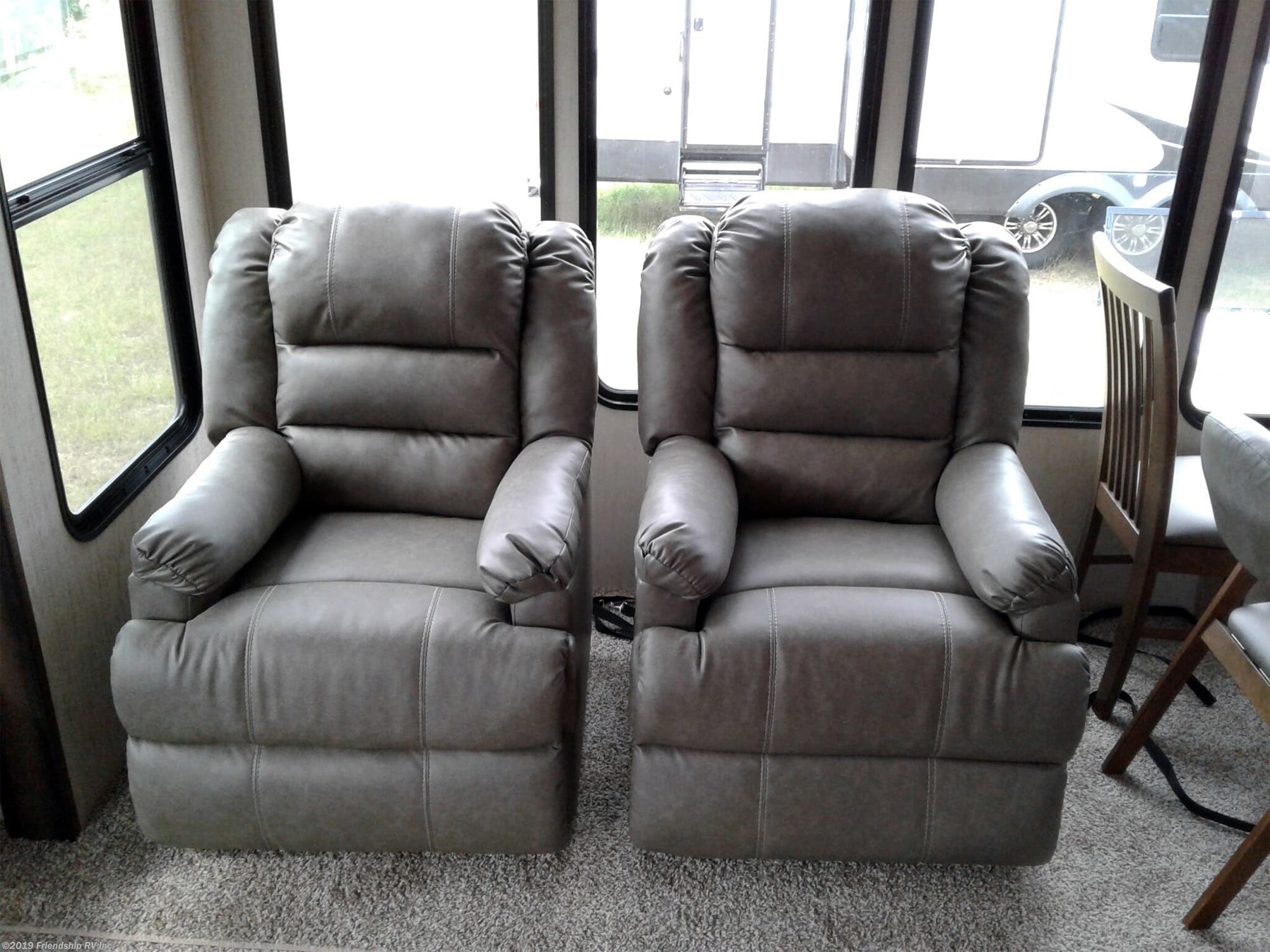 rv recliners for travel trailers