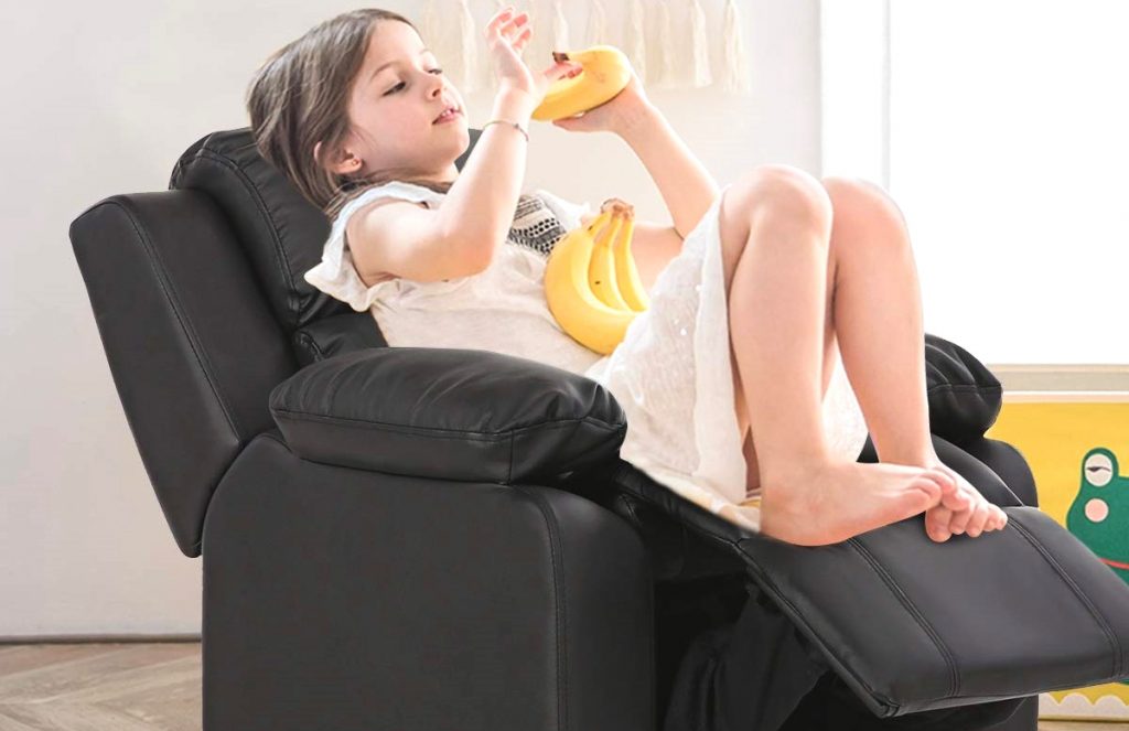 7 Best Recliners for Short People - Design That Cares! (Summer 2022)