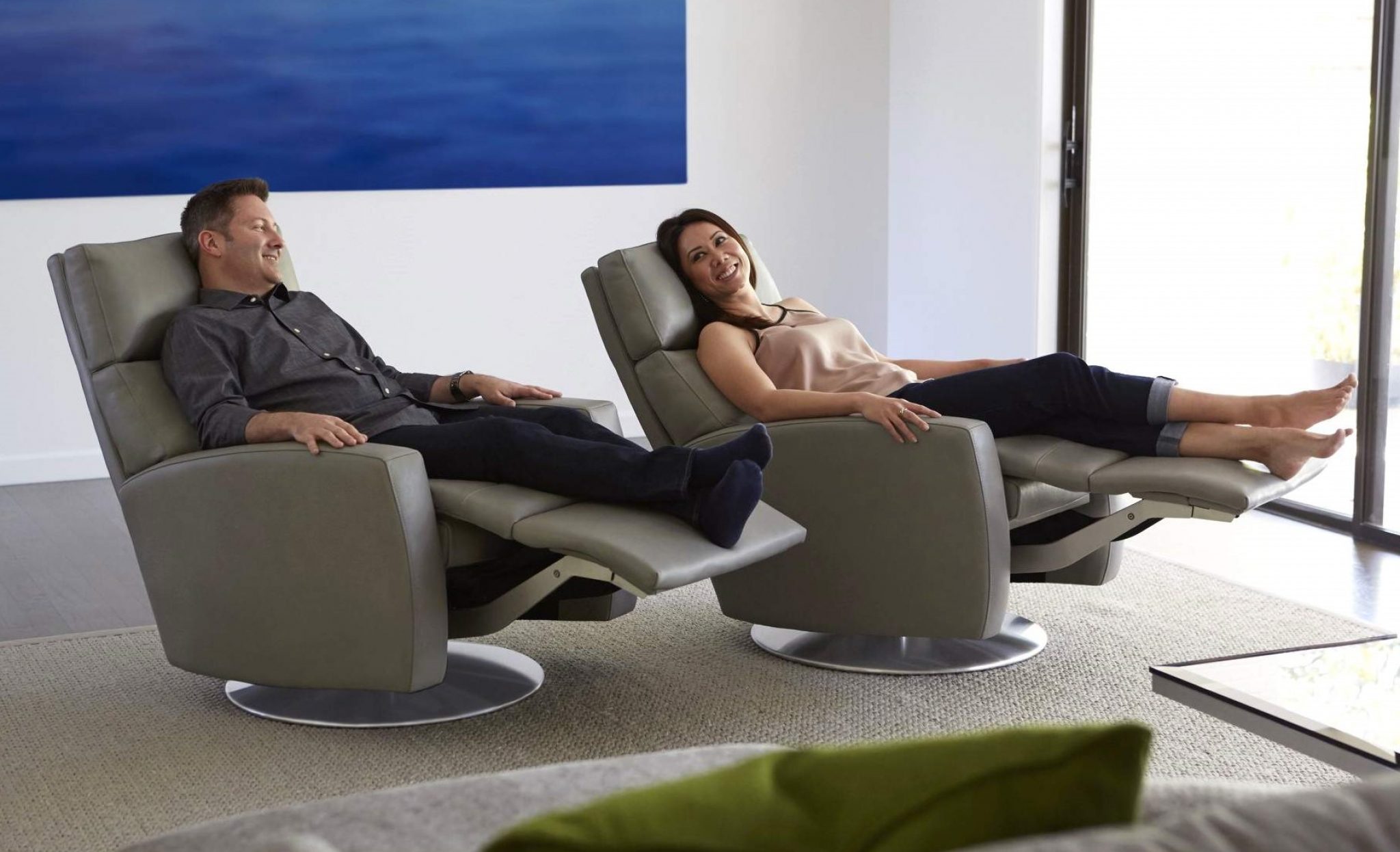 Best Alternatives to Stressless Recliners (Winter 2024) Which One to Buy?