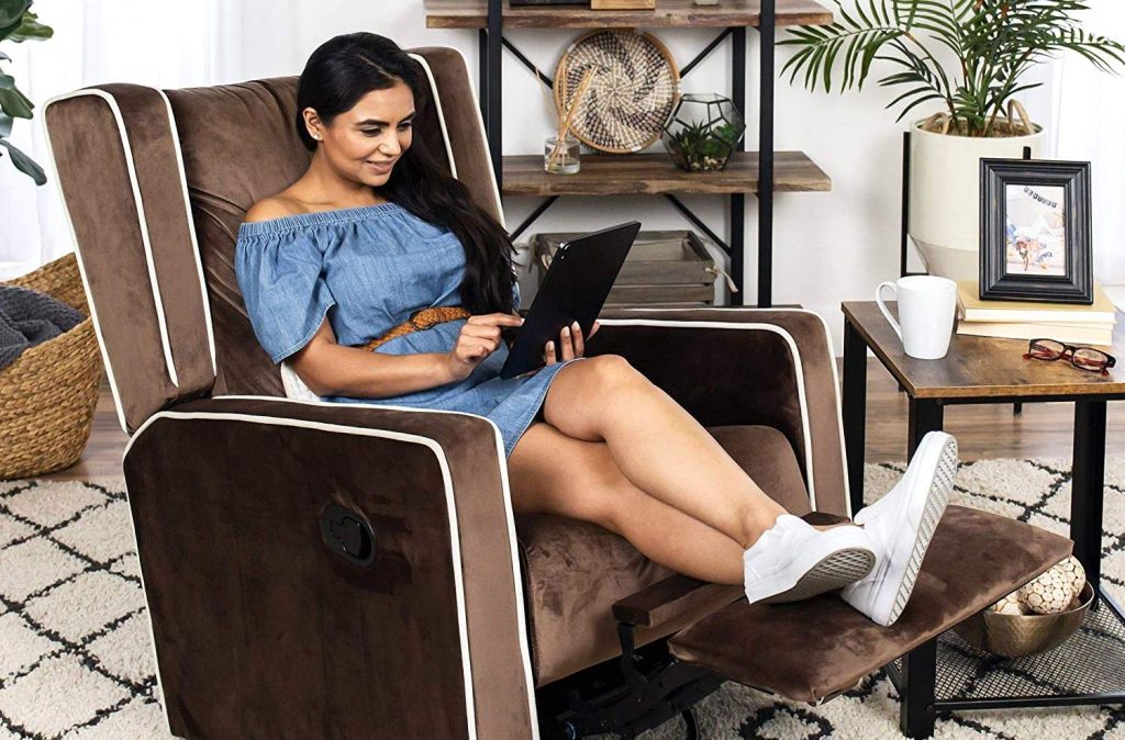 7 Best Wingback Recliners - Exceptional Coziness and Comfort! (Fall 2022)