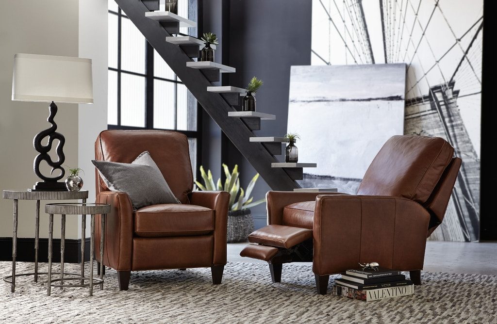 8 Best High-end Recliners for Luxurious Lounging Experience! (Summer 2022)