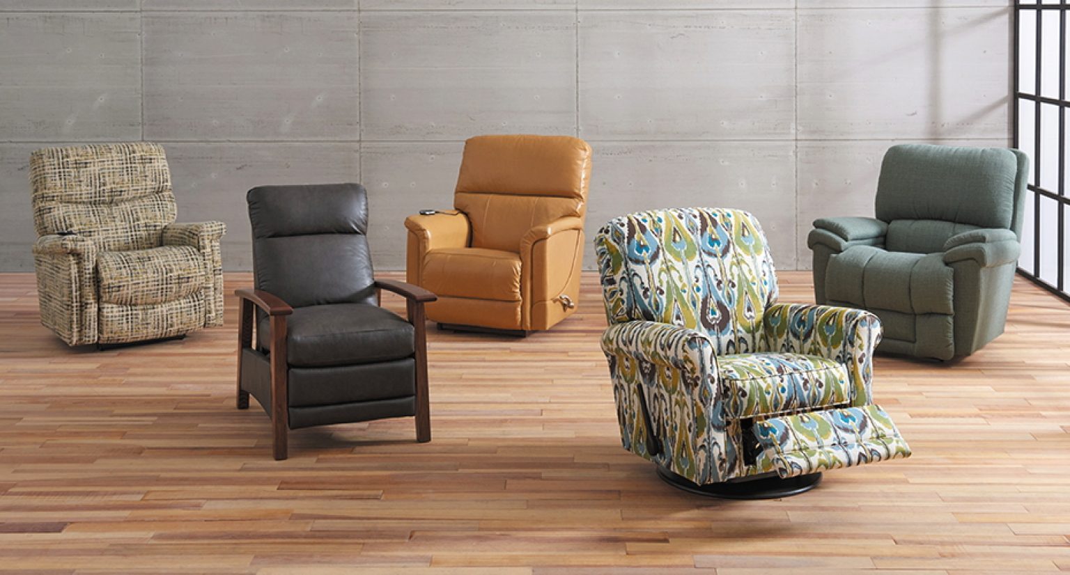 8 Best Recliners under 200 (Spring 2024) Which One to Buy?