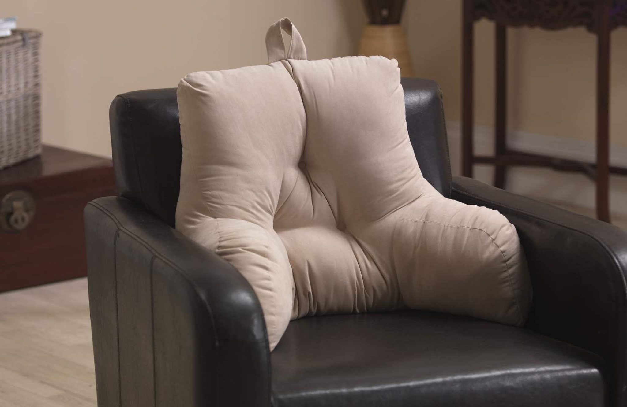 5 Best Lumbar Support Cushions for Recliner (Fall 2023) Which One to