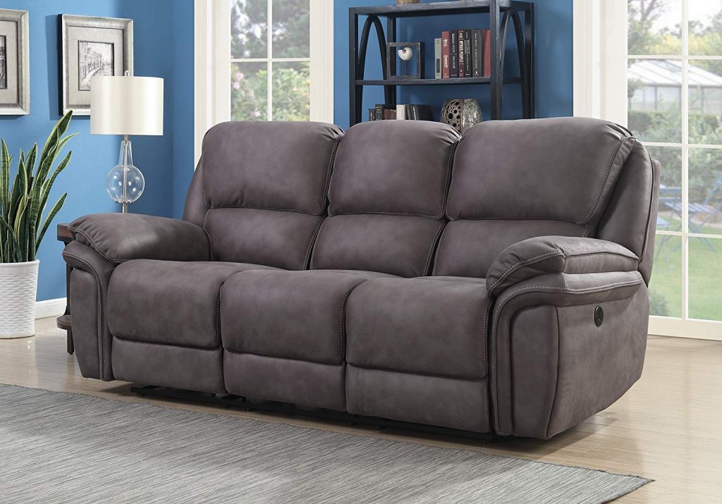 7 Best Reclining Sofas - Perfect for Lounging with Family and Friends!