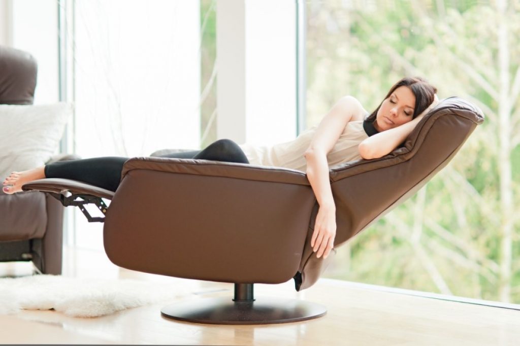 5 Best Swivel Recliners — Your Armchair Is Capable of So Much More! (Fall 2022)