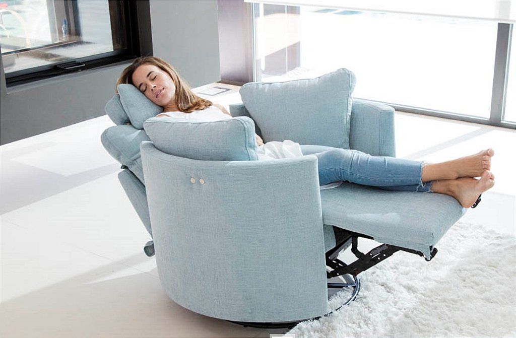 5 Best Swivel Recliners (Winter 2022) – Which One to Buy?