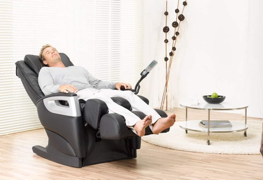 4 Best Massage Chairs for Tall Person - Great Full-Body Relaxation (Summer 2022)