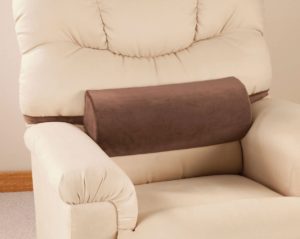 7 Best Headrest Pillows For Recliners Jun 2021 Which One To Buy