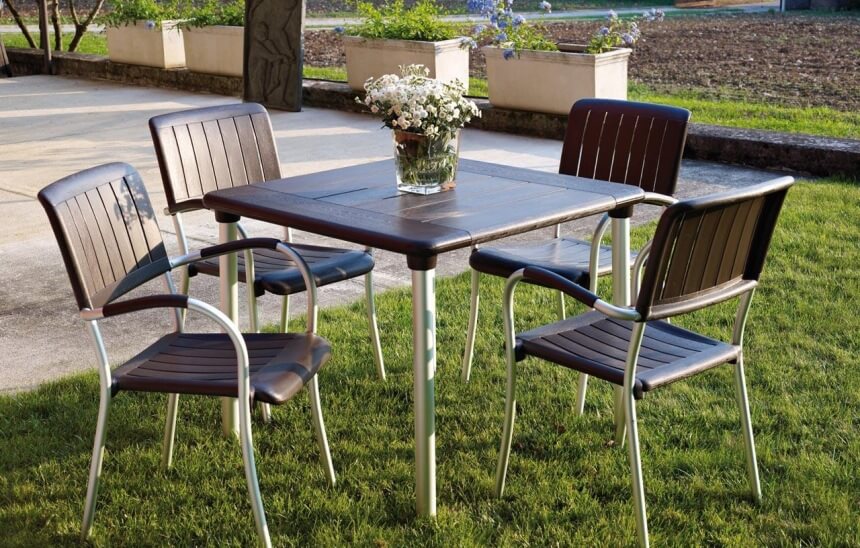 How to Clean Patio Furniture? Tips and Tricks!